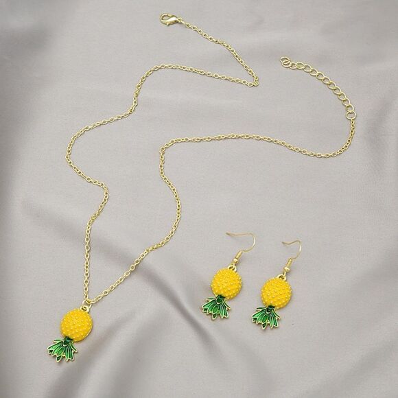 Green Leaf Pineapple Dangle Earrings Pendant Necklace Set - Picture 4 of 7